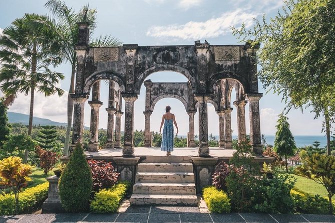 Bali Instagram: Gate of Heaven Tour - Transport, group size, and the 10-hour day