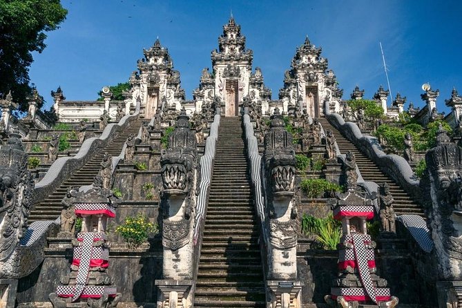 Bali Instagram: Gate of Heaven Tour - Tirta Gangga’s pools and royal garden design