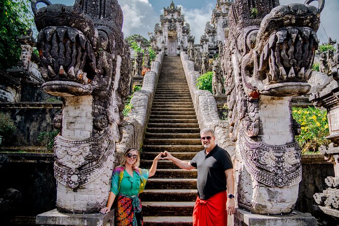 Bali Lempuyang Photography Tour -All Inclusive & Private - Lunch, air conditioning, and the value of private transport