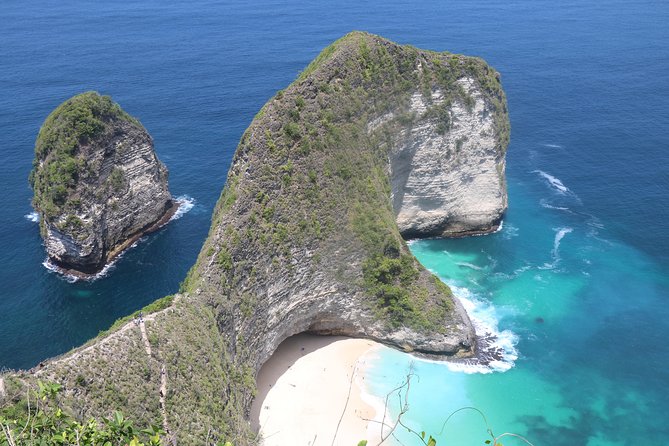 Bali Nusa Penida West Private All-Inclusive Tour - Indonesian lunch on Nusa Penida