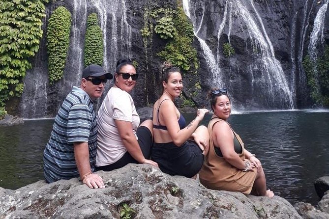 Bali Private 3 Days Tour Package Highlight - Day three: banana boats, beaches, Uluwatu, and Jimbaran dinner
