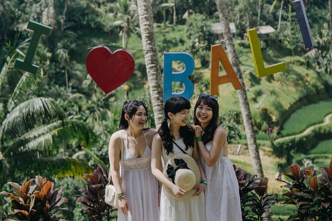 Bali Private Photographer & Drone - Jungle swings, outfits, and extra charges