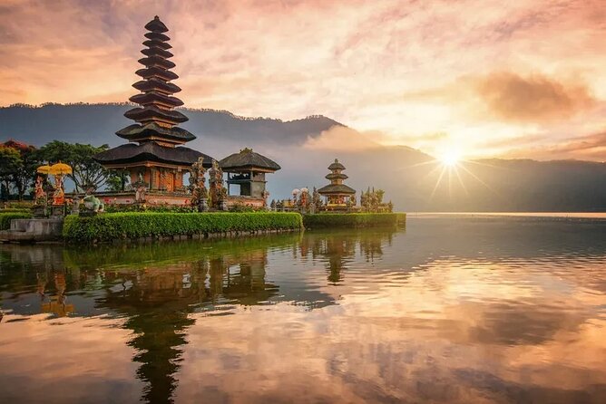 Bali Private Tour: Handara Iconic Gate, Watefall and Temple - Who should book this northern Bali route?