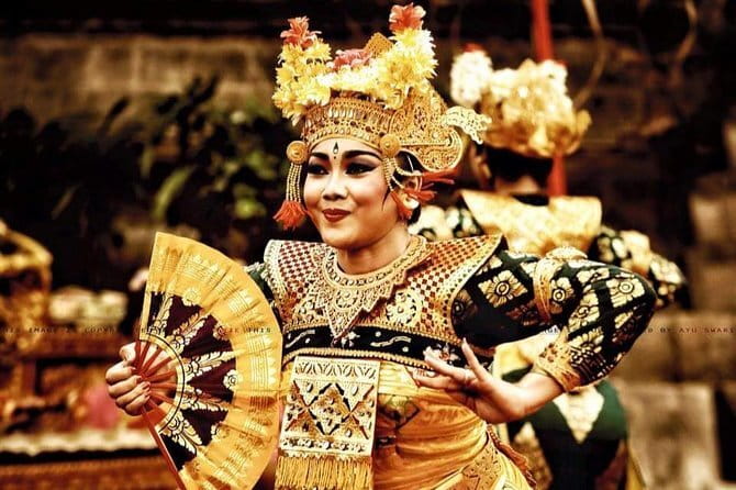 Bali Private Tour: Waterfall, Monkey forest and Tanah lot sunset - What the $56 price includes