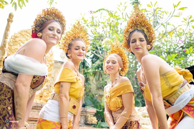 Bali Professional Photoshoot in Traditional Dress Outfit - Timing, weather, and simple planning advice