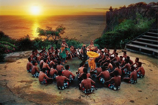 Bali's Spiritual Pillars - Uluwatu Temple and Kecak Dance Tour - Walking into Uluwatu Temple