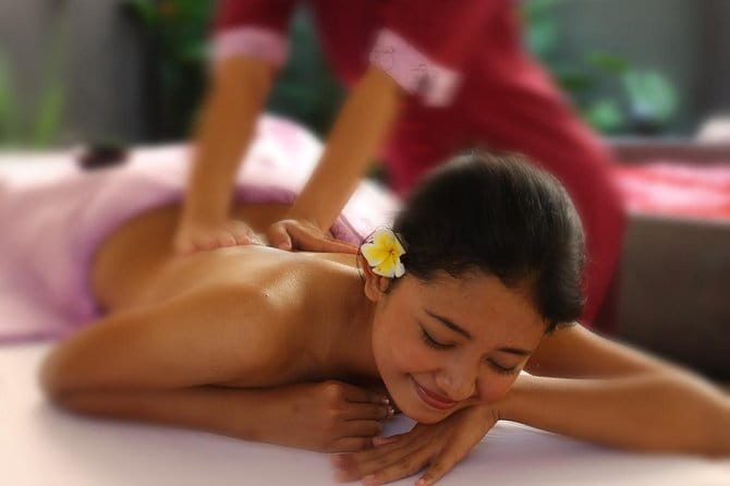 Bali Spa Massage 2 Hour at Luxury Spa - The flower bath brings the visit to a gentle close