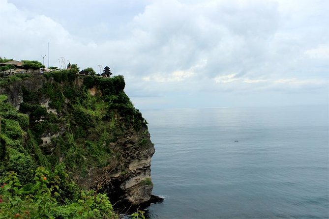 Bali Sunset: Uluwatu Temple, Kecak Dance and Jimbaran - Uluwatu Temple above the Indian Ocean