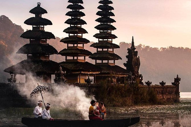 Bali Tour Customized With Local Guide - Uluwatu combines water sports, sunset, and dance