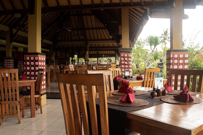 Bali Traditional Dance, Waterfall and Hindu temple with lunch - Batuan village temple adds living religious architecture
