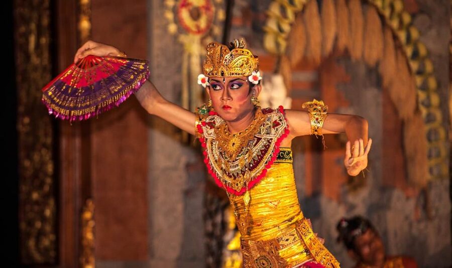 Bali: Ubud Palace Legong Dance Show Ticket - Getting to Ubud Palace and finding the entrance