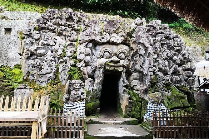Balinase Cooking Class and Private Ubud Day Tour - Drivers, guides, and the private format