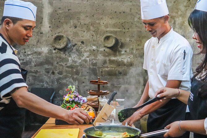 Balinese Cooking Class at The Santai Umalas Kerobokan - Getting there, timing, and what to bring