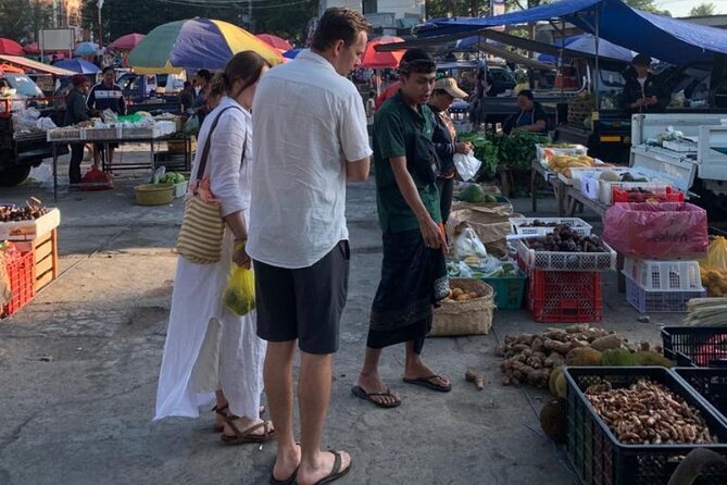 Balinese Cooking Class with Traditional Market Tour - What the group size means for your experience