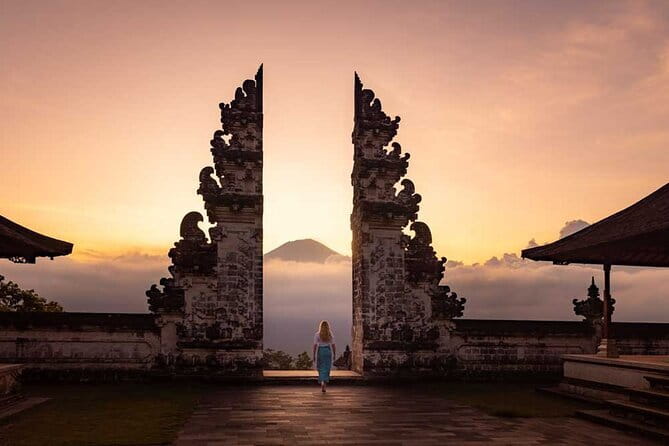 Balinese Street Food Tour By Motorbike All You Can Eat and Drink! - Sunset Streets and Scenic Stops