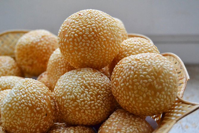 Batam Amazing Day Tour (include Lunch) - Tua Pek Kong Temple, Onde Onde and Fresh Coconut