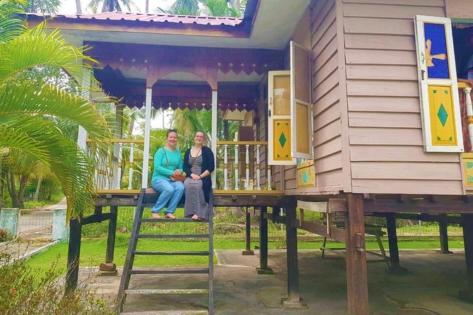 Batam Transport With Female Driver - A private way to get oriented in Batam