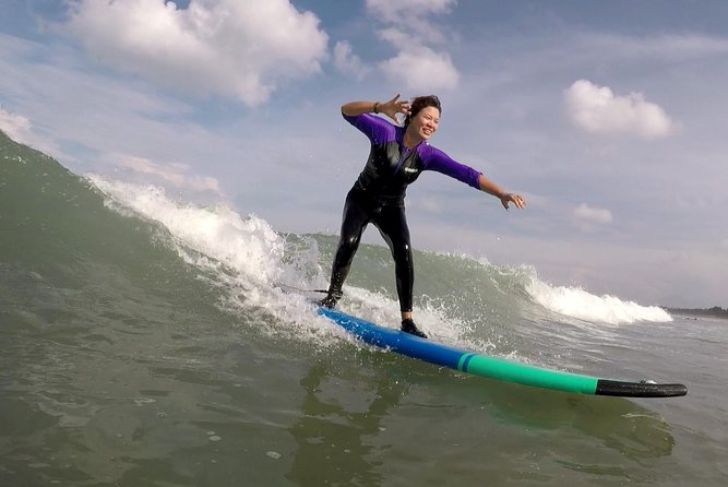 Beginners Private Surf Lessons - The local instructor makes the difference