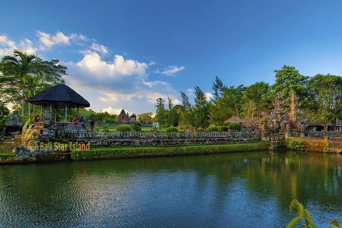 Beratan , lake side temple tour , all inclusive - Rain, timing, and the Mount Batur confusion
