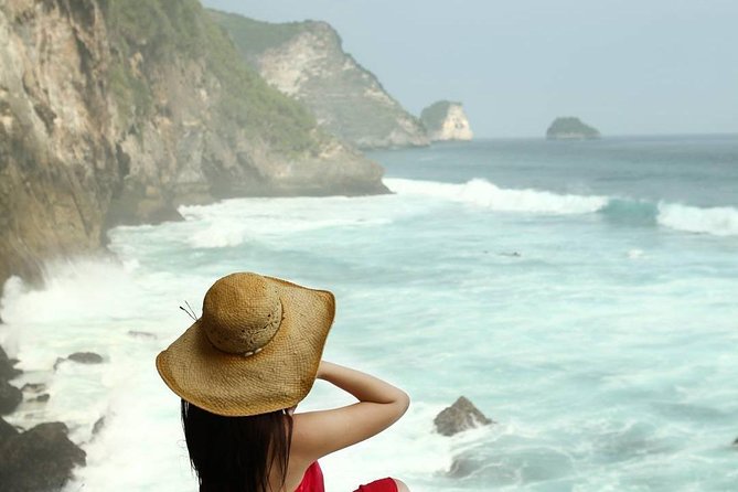 Best Bali Beaches - Uluwatu Temple - FREE Wi-Fi - Uluwatu Temple deserves the final hour