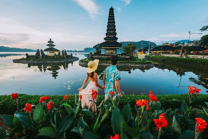 Best Day Tour - #3 World Cleanest Traditional Village - Tirta Empul brings religion into the day