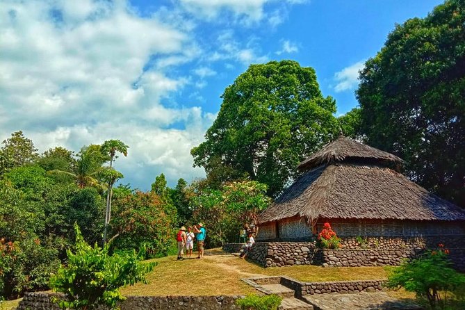 Best of Lombok: Native, Culture, Nature & Waterfall Day Trip - The waterfalls are the active centerpiece
