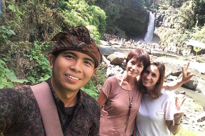 Best Of Ubud Tours - Tegenungan Waterfall and its one-hour stop