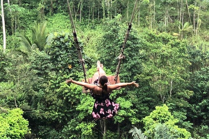 Best Ubud Tours -All inclusive with private driver - Ubud Art Market: room for shopping and people-watching