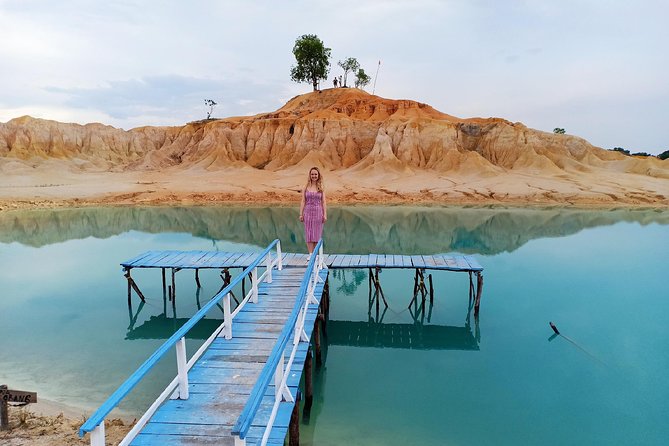 Bintan Sand Dunes and Blue Lakes Half-Day Tour with Lunch - Tanjung Uban, the Temple, and Local Handicrafts