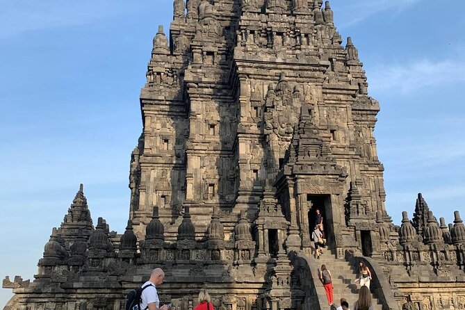 Borobudur ClimbUP guaranteed (sunrise option)& Prambanan Day Tour - Why this two-temple day works