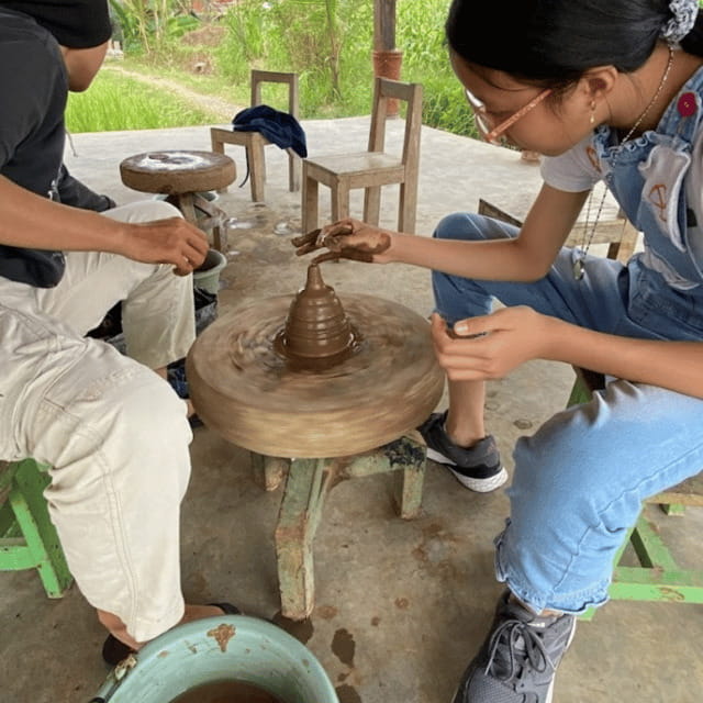 Borobudur: Pottery Making Workshop - Why this small workshop belongs on a Borobudur day