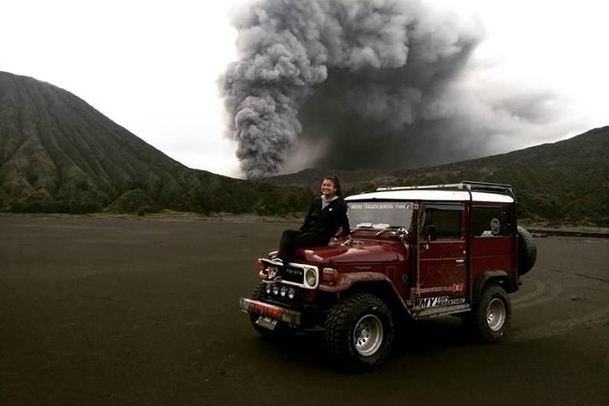 Bromo Adventure - Sunrise, the crater, and the walk back