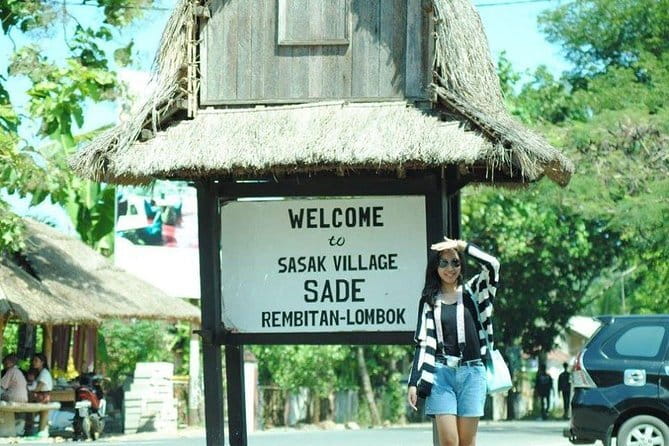 Car Hire in Lombok (Include Driver, Car, & Fuel) - Waterfalls and villages for a broader Lombok day