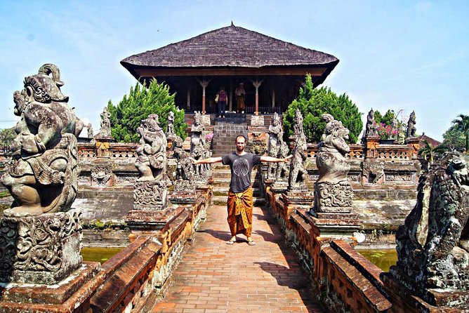 Charter Standard Vehicle with Driver at Bali- 5 Hours Usage - Is this Bali car charter worth booking?