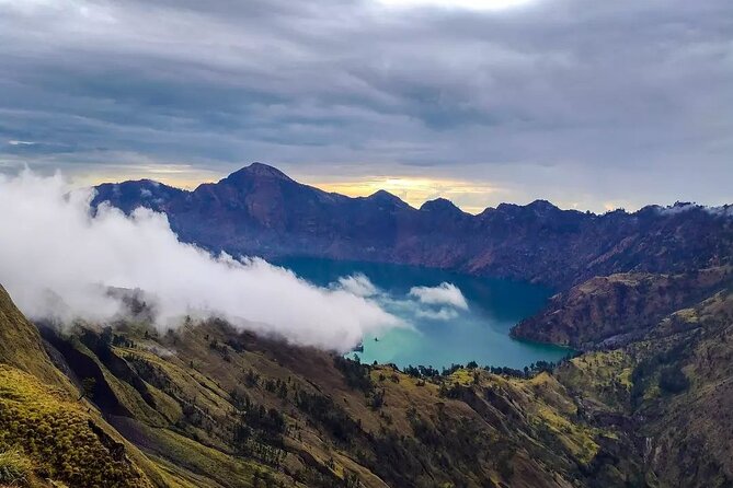 Conquer Mount Rinjani Second Summit: A 2-Day, Lombok-Indonesia - Sunset, sunrise, and a night under the stars