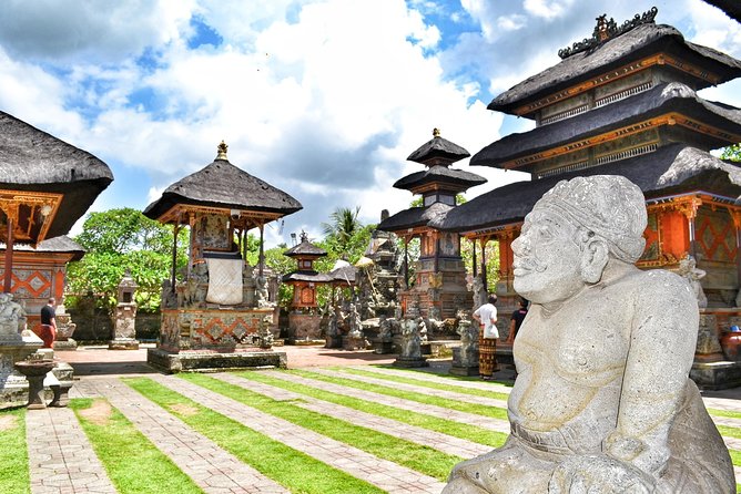 Cretya Ubud and Monkey Forest Sanctuary Tours - Tegenungan Waterfall from the top or below