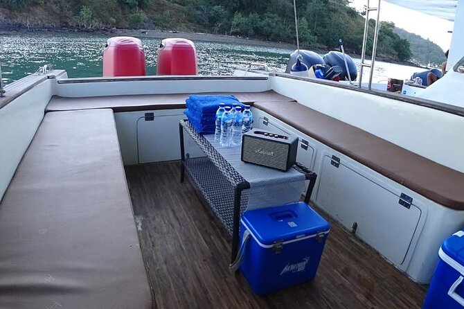 Early Bird Speedboat Group Tour : Explore Komodo Ahead of Crowds - Pink Beach gives you a calmer hour