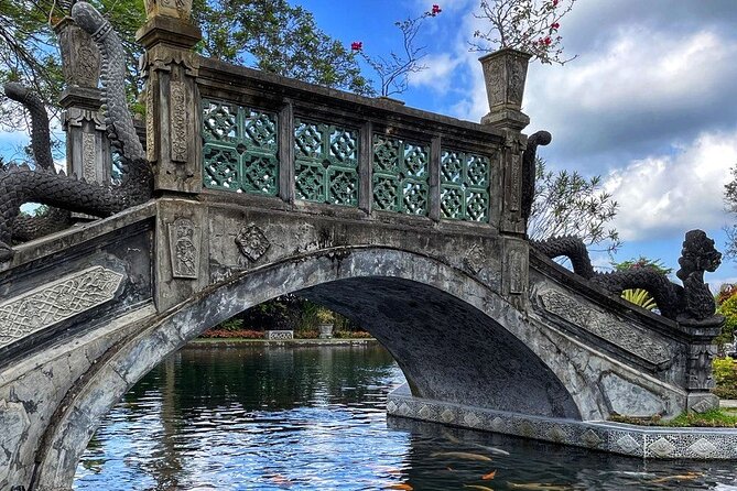 East Bali Tour - Gate of Heaven - Tirta Gangga - Tukad Cepung - What the private vehicle adds