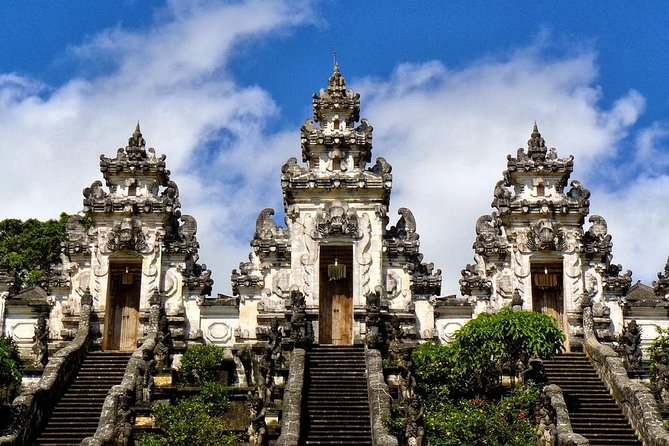 East Bali Tour: Gate of Heaven, Water Palace, Sleeping Gajah - Tirta Gangga’s fountains, pools, and koi