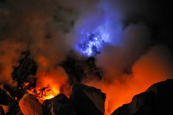 East Java Tours with Bromo Photography, Ijen Blue Fire and Waterfall - Madakaripura Waterfall changes the mood