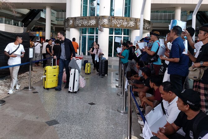 Exclusive Bali Airport Arrival to Hotel Transfer - A flexible ride to Kuta, Ubud, Canggu, or Uluwatu