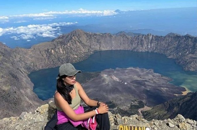Explore Mount Rinjani To Summit, Lake & Hot Spring (3D 2N) - Crater sunset and the night climb