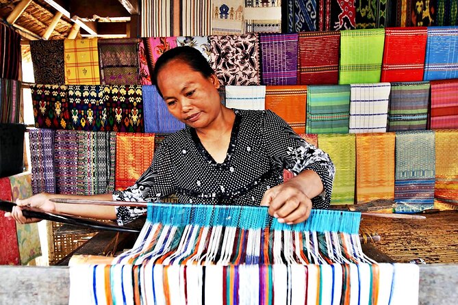 Explore Traditional Villages & to the South Coast - Sukarara: Lombok’s handmade weaving tradition
