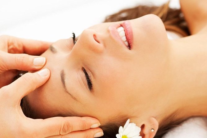 Facial treatment + Balinese massage at Bali Luxury Spa - Starting with the Thalaso foot wash