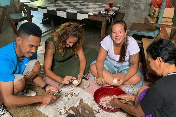 Flores Overland Tour - Day 1: From Maumere to Moni by way of Koka and ikat weaving