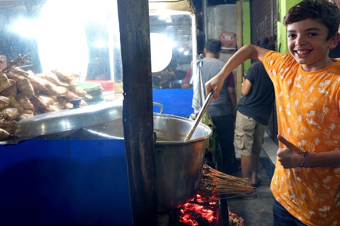 Foodie Tour Bali - Who will get the most from this evening