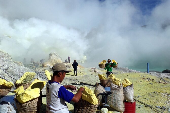From Banyuwangi or Bali Sunrise Ijen Vulcano Hiking All Inclusive - Why Mount Ijen is worth the early start
