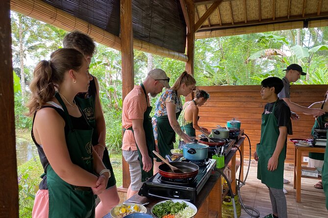 From Ubud: Authentic Bali Farm Cooking School & Organic Farm - What the instructors do well