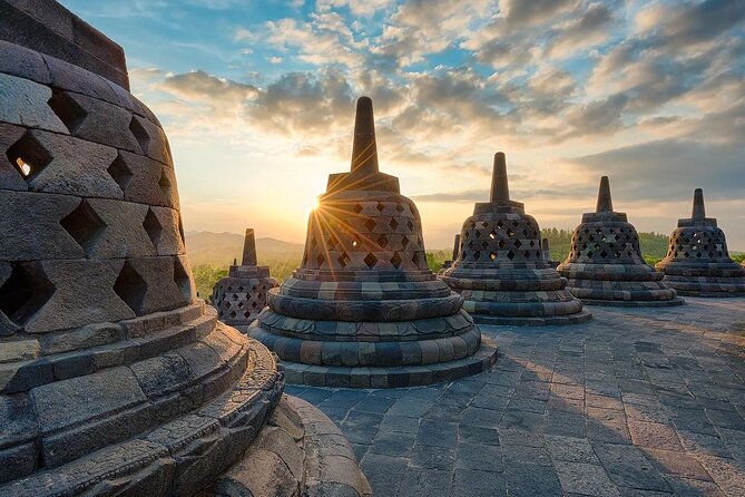 From Yogyakarta: Borobudur &Prambanan-Bromo-Waterfall-Ijen 6 Days - Day one, Borobudur, Merapi, and Prambanan