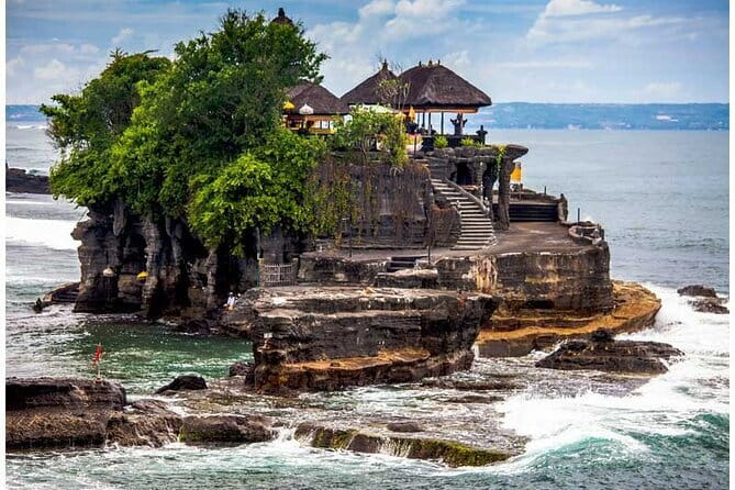 Full Day All Inclusive Tanah Lot and Uluwatu Sunset Tour - Padang-Padang Beach: a short taste of South Bali